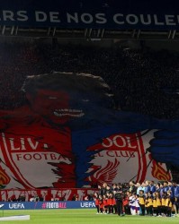开云-震撼，巴黎战利物浦TIFO：“今晚，唤醒你心中的绿巨人”