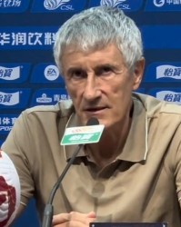 开云直播平台-塞蒂恩谈球员与球迷冲突：温暖的鼓励永远比侮辱谩骂更有力量
